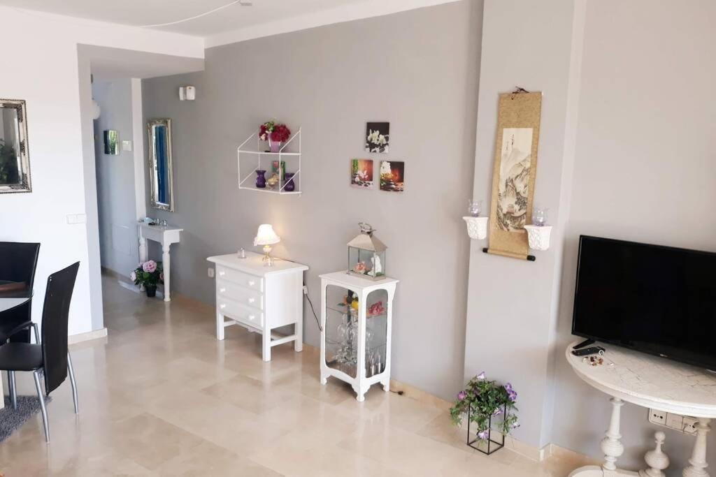 Beautiful Apartment In Duquesa Suites And Gardens Castillo de Sabinillas Exterior photo