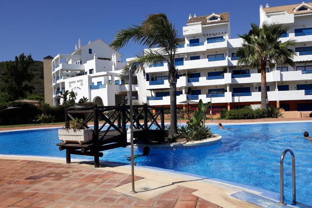 Beautiful Apartment In Duquesa Suites And Gardens Castillo de Sabinillas Exterior photo